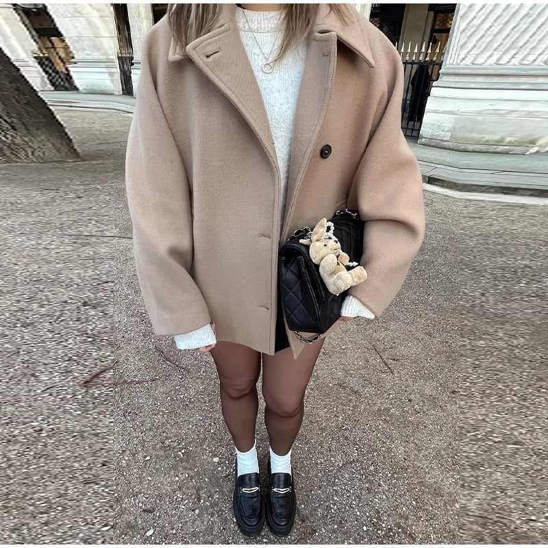 Manteau Court Femme Chic – Col Montant, Fermeture Zippée et Poches - Vestico