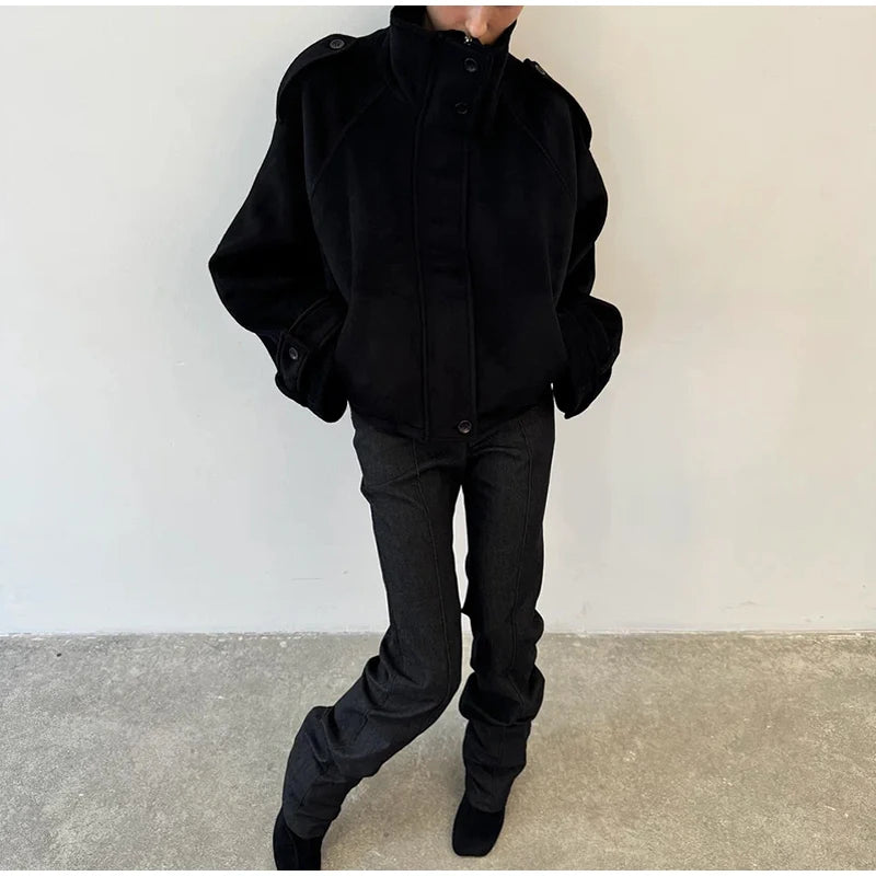 Manteau Court Femme Chic – Col Montant, Fermeture Zippée et Poches - Vestico