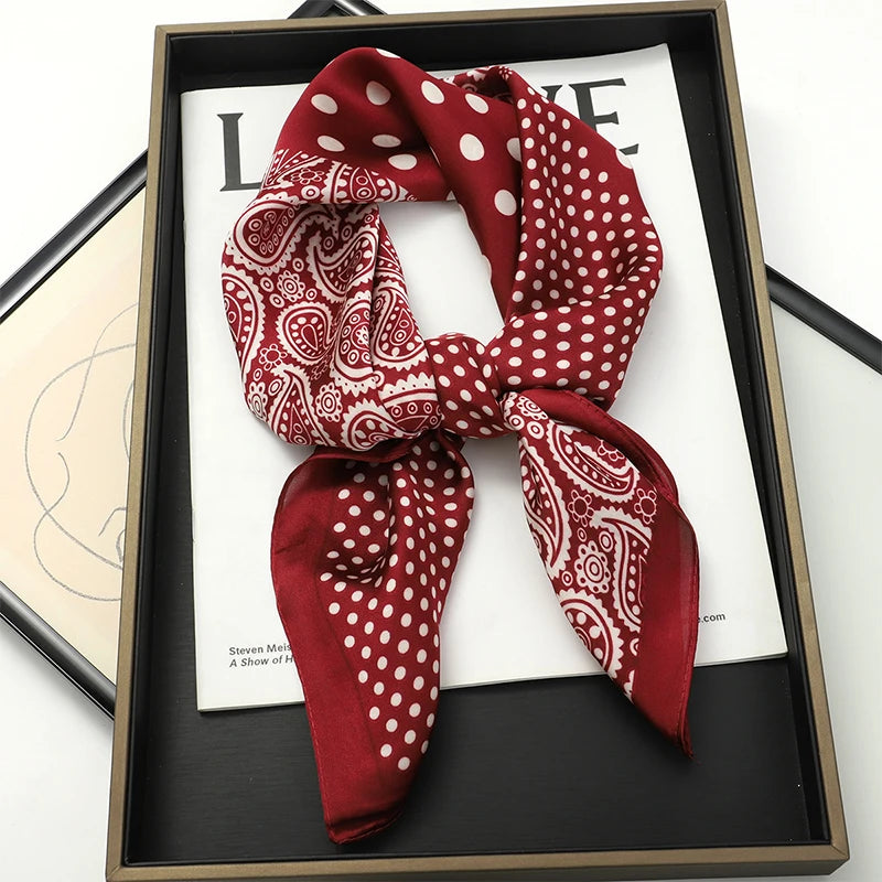 Foulard Carré Satiné Femme – Imprimé Floral, Élégant & Multifonction - Vestico