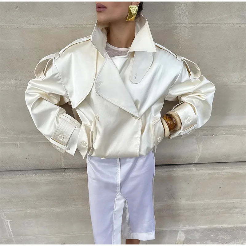 Trench Court Femme – Double Boutonnage & Lacets - Vestico