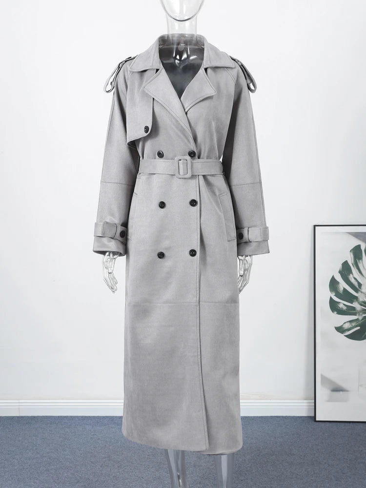 Trench Long Femme en Suédine avec Ceinture – Double Boutonnage, Poches, Style Rétro Automne/Hiver 2025 - Vestico