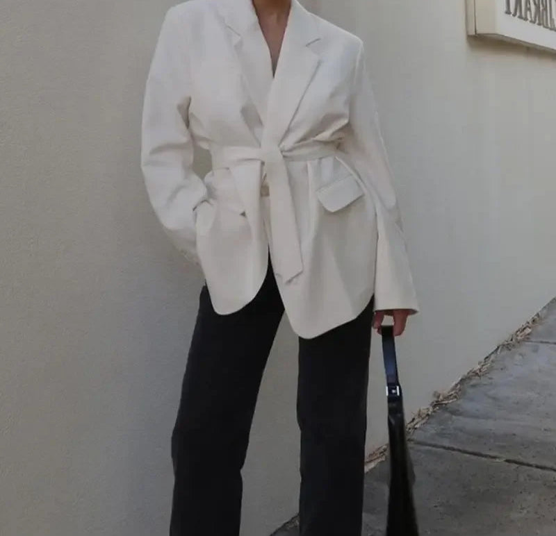 Blazer Femme Décontracté Ceinturé – Veste Élégante à Revers et Poches - Vestico