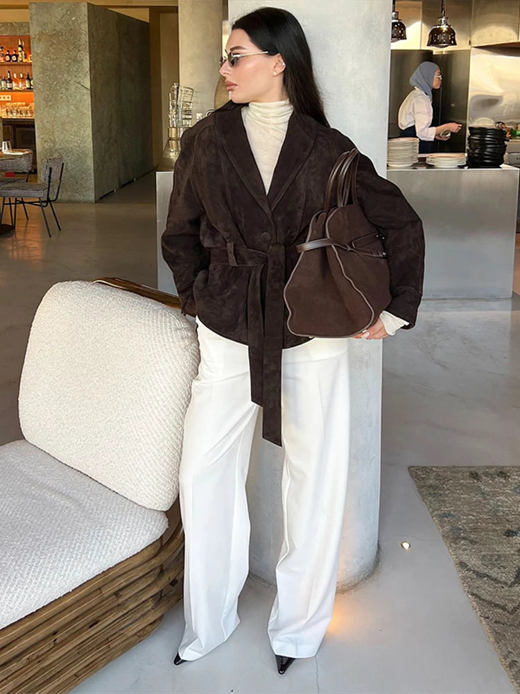 Veste Femme Vintage Suédée 2025 – Col V, Ceinturée, Manche Longue - Vestico