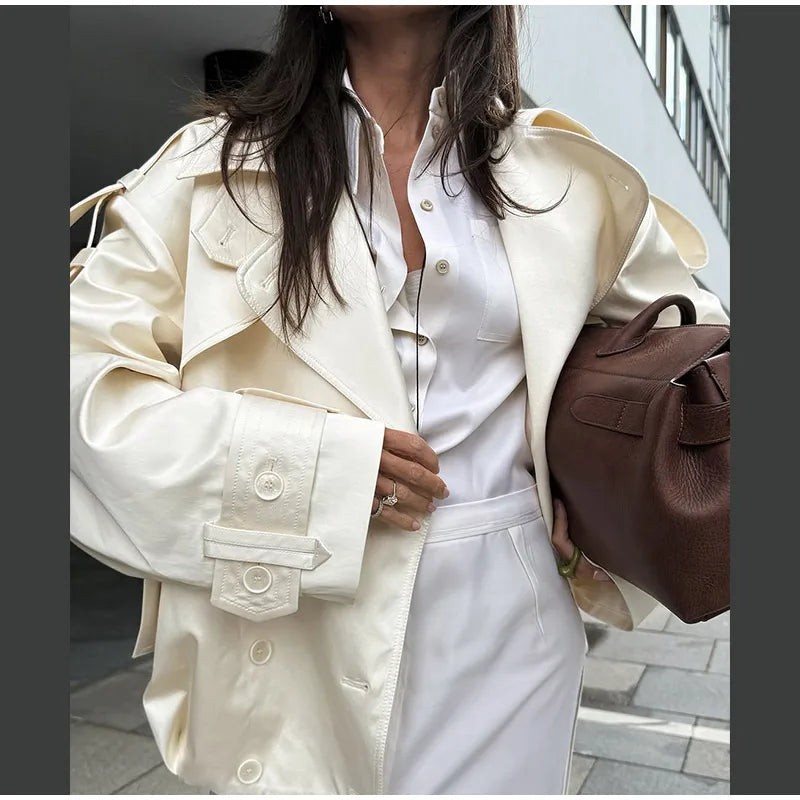 Trench Court Femme – Double Boutonnage & Lacets - Vestico