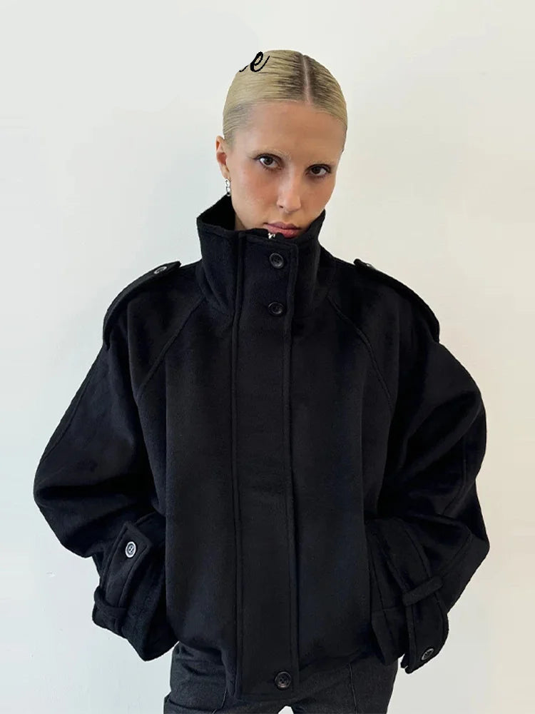 Manteau Court Femme Chic – Col Montant, Fermeture Zippée et Poches - Vestico