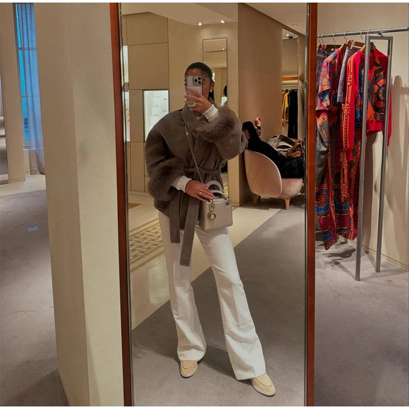 Manteau Femme Élégant – Ceinture & Manches Fourrure - Vestico