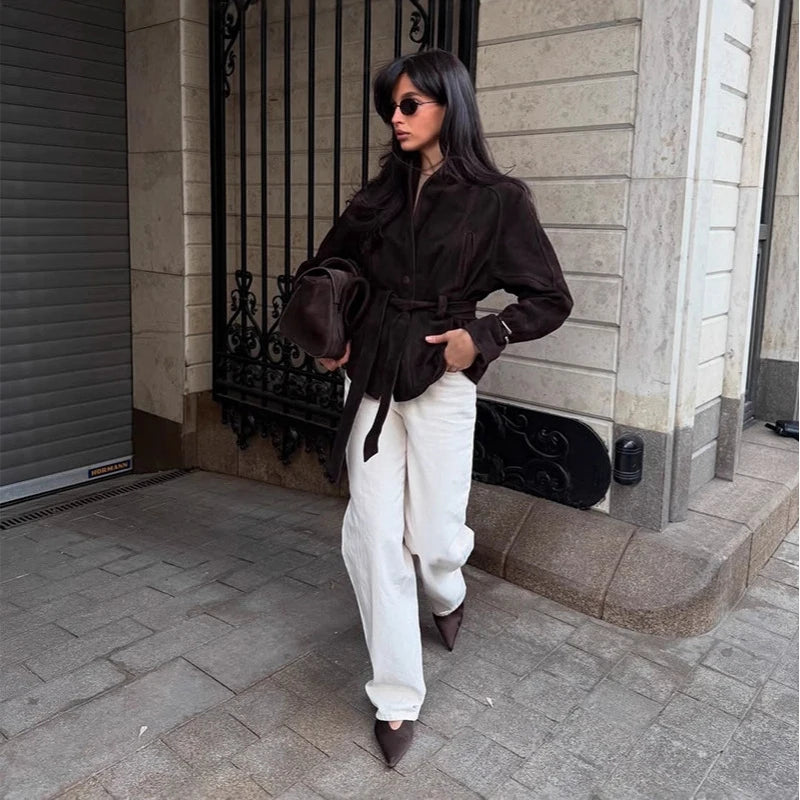 Veste Femme Vintage Suédée 2025 – Col V, Ceinturée, Manche Longue - Vestico