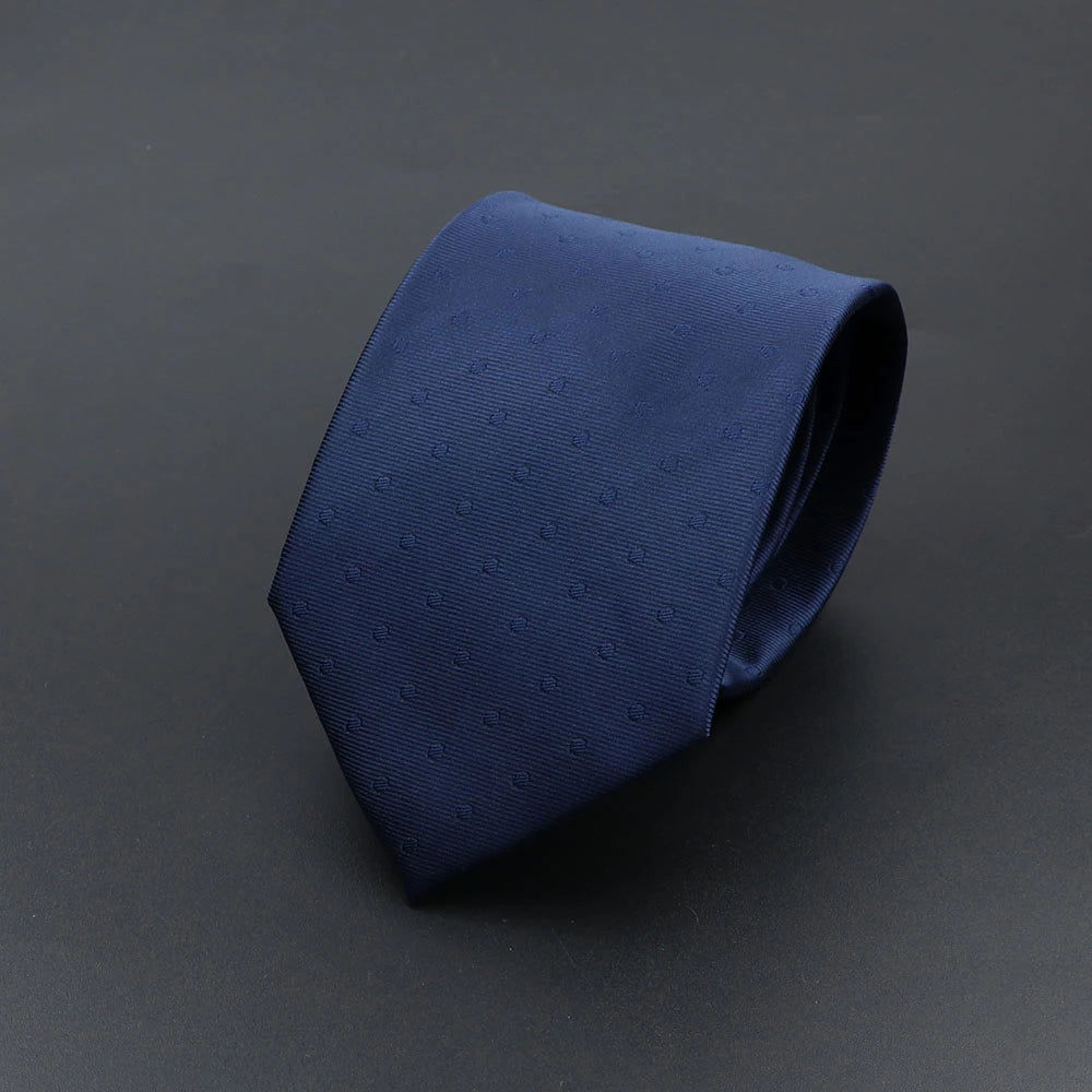 Cravate Homme Imprimée – Motifs Chiens, Rayures & Style Élégant
