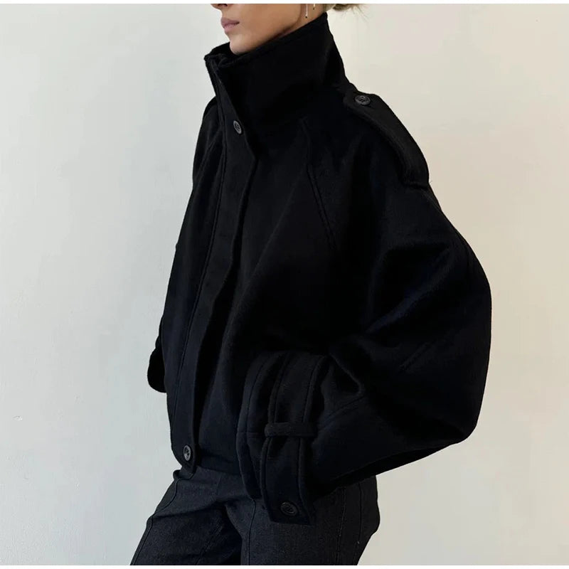 Manteau Court Femme Chic – Col Montant, Fermeture Zippée et Poches - Vestico