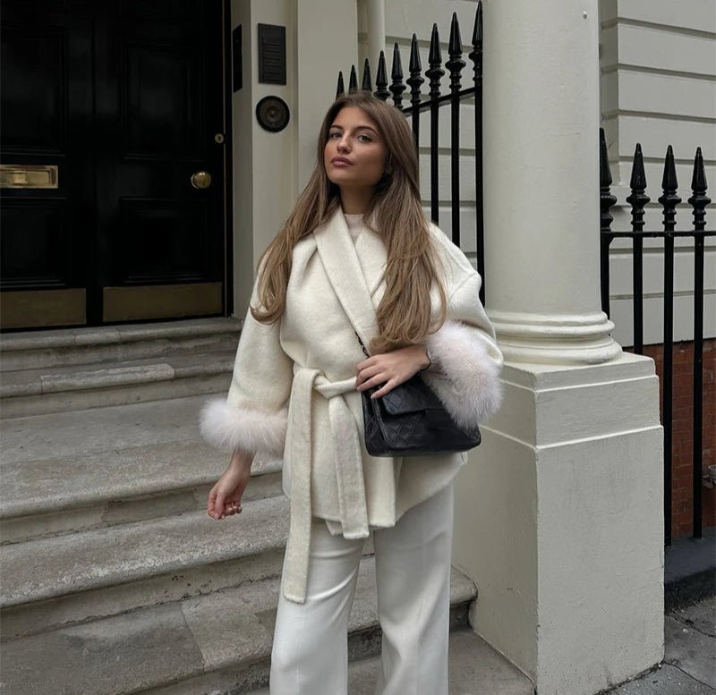 Veste Femme Laine Courte Ceinturée – Élégante & Chic Automne/Hiver 2025 - Vestico