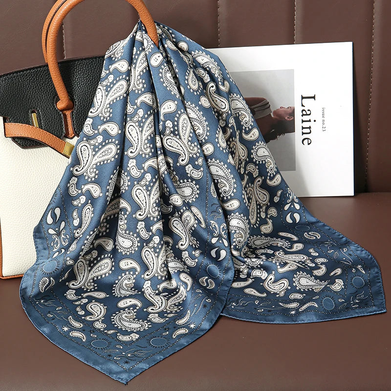 Foulard Carré Satiné Femme – Imprimé Floral, Élégant & Multifonction - Vestico