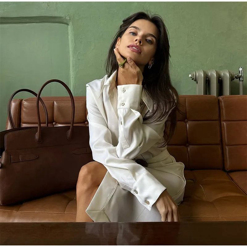 Trench Court Femme – Double Boutonnage & Lacets - Vestico