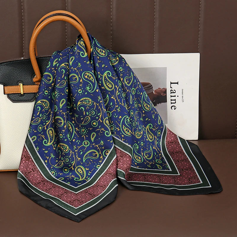 Foulard Carré Satiné Femme – Imprimé Floral, Élégant & Multifonction - Vestico