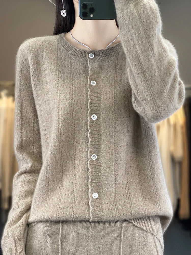 Cardigan Femme 100% Laine Mérinos – Design Dentelle et Tricot Creux - Vestico