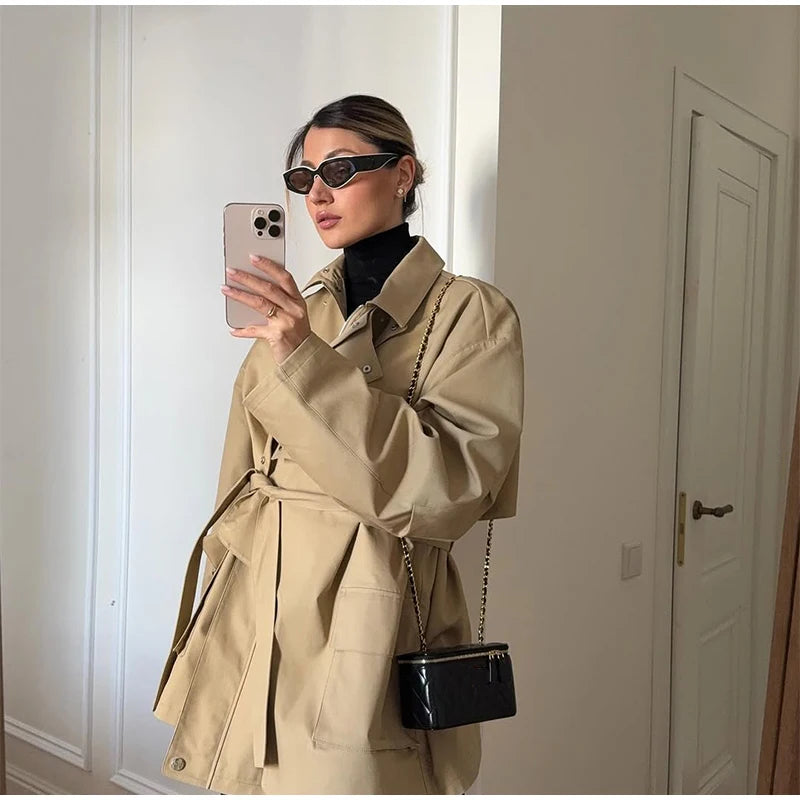 Trench Court Ceinturé Femme – Élégance Khaki - Vestico