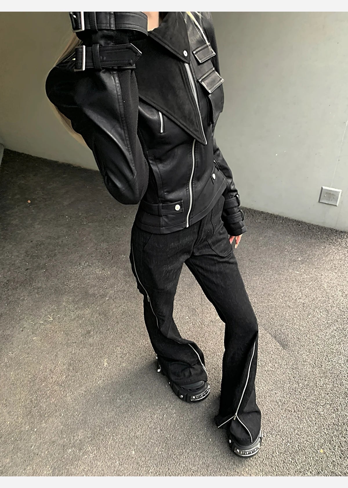 Veste Noire Femme – Simili cuir Court & Design - Vestico