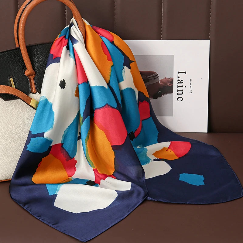 Foulard Carré Satiné Femme – Imprimé Floral, Élégant & Multifonction - Vestico