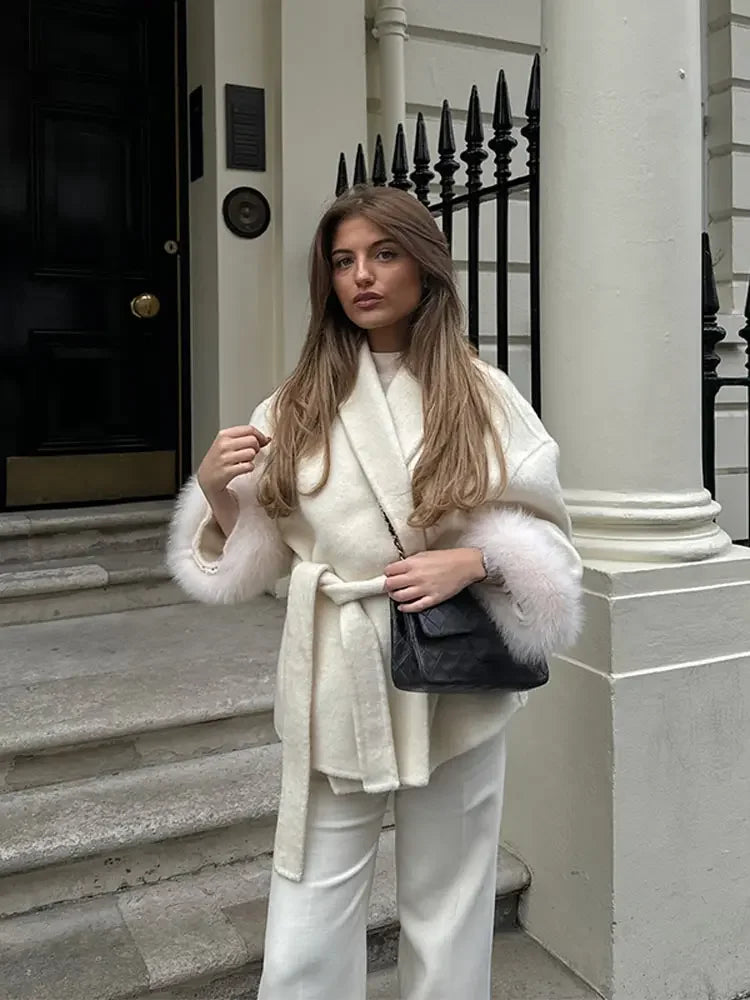 Veste Femme Laine Courte Ceinturée – Élégante & Chic Automne/Hiver 2025 - Vestico