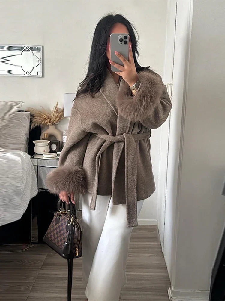 Veste Femme Laine Courte Ceinturée – Élégante & Chic Automne/Hiver 2025 - Vestico