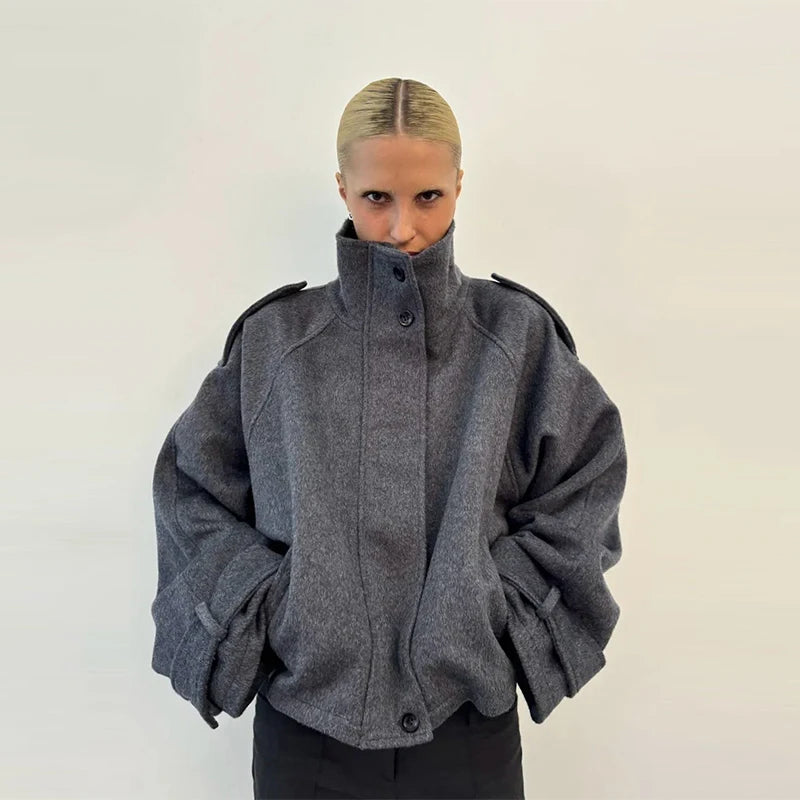 Manteau Court Femme Chic – Col Montant, Fermeture Zippée et Poches - Vestico