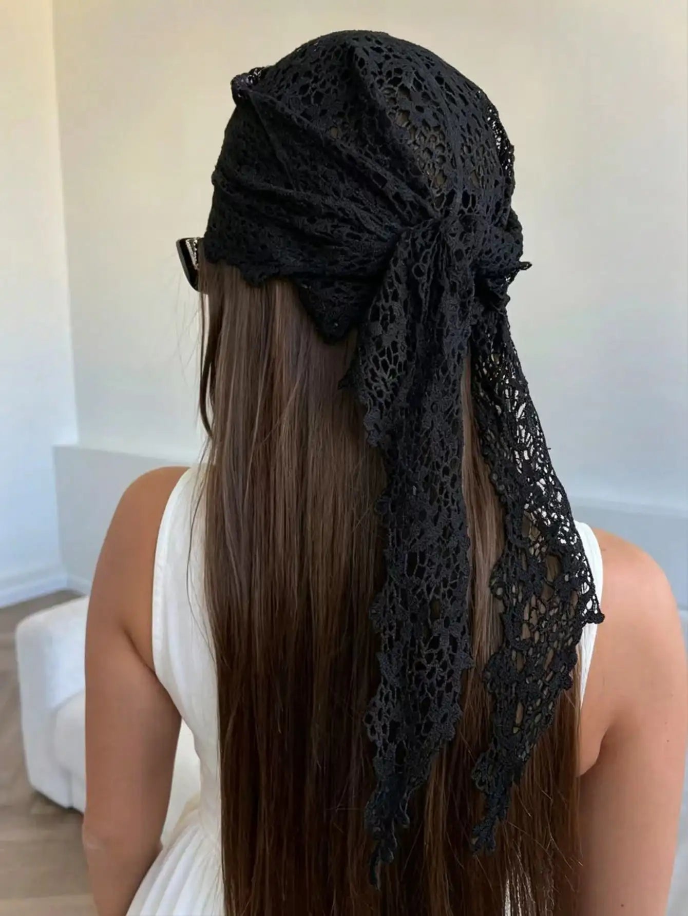 Foulard Femme en Dentelle Florale – Bandeau Cheveux & Accessoire Élégant
