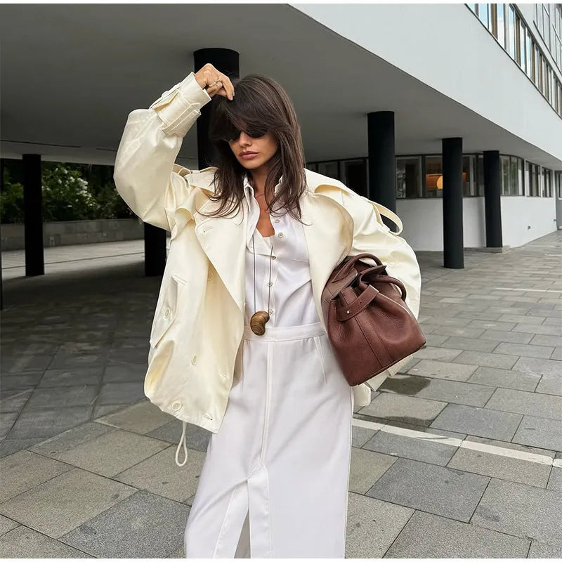 Trench Court Femme – Double Boutonnage & Lacets - Vestico