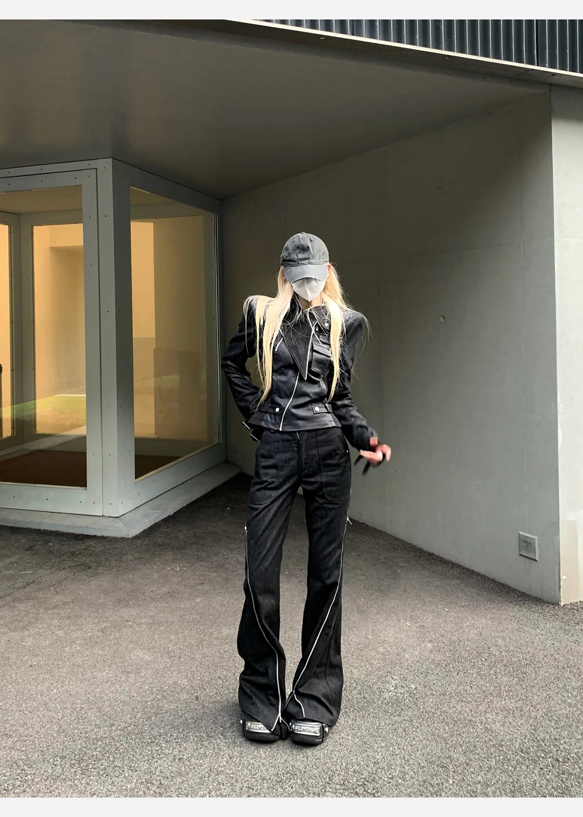 Veste Noire Femme – Simili cuir Court & Design - Vestico