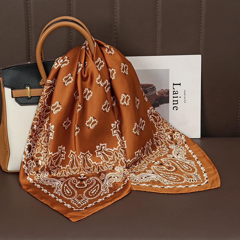Foulard Carré Satiné Femme – Imprimé Floral, Élégant & Multifonction - Vestico