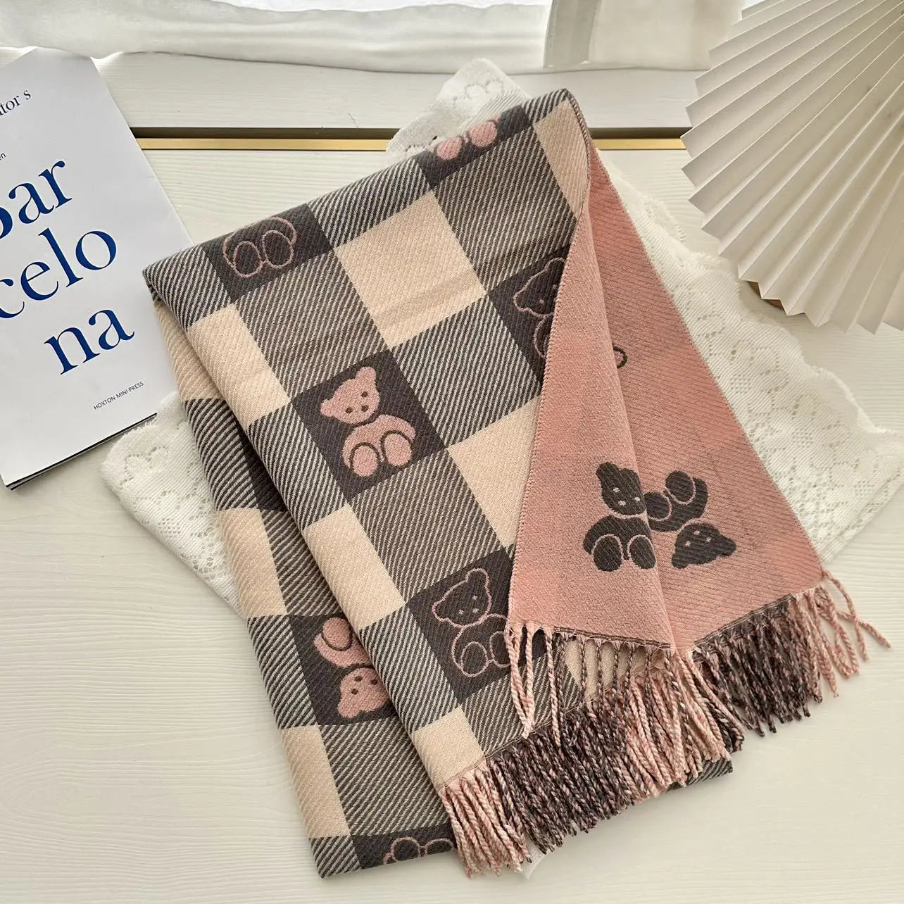 Écharpe Femme d’Hiver – Grande Écharpe Chaude, Imprimée & Douce - Vestico