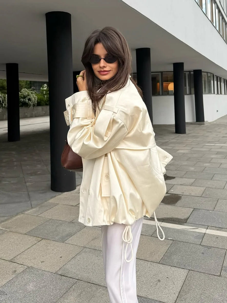 Trench Court Femme – Double Boutonnage & Lacets - Vestico