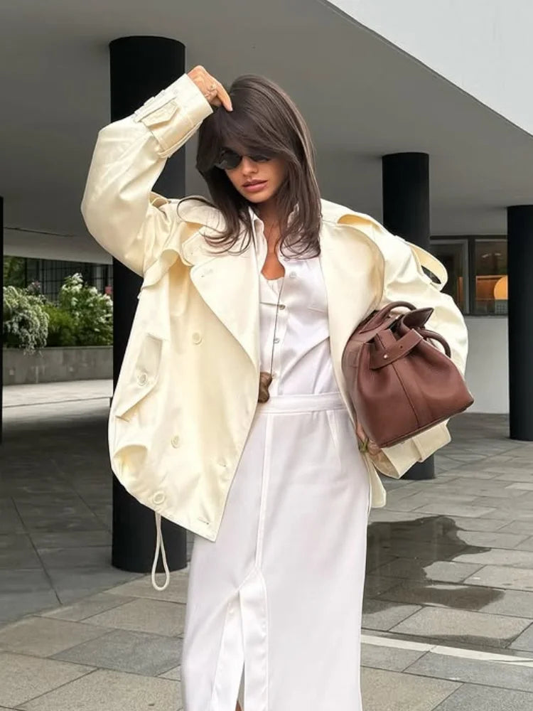 Trench Court Femme – Double Boutonnage & Lacets - Vestico