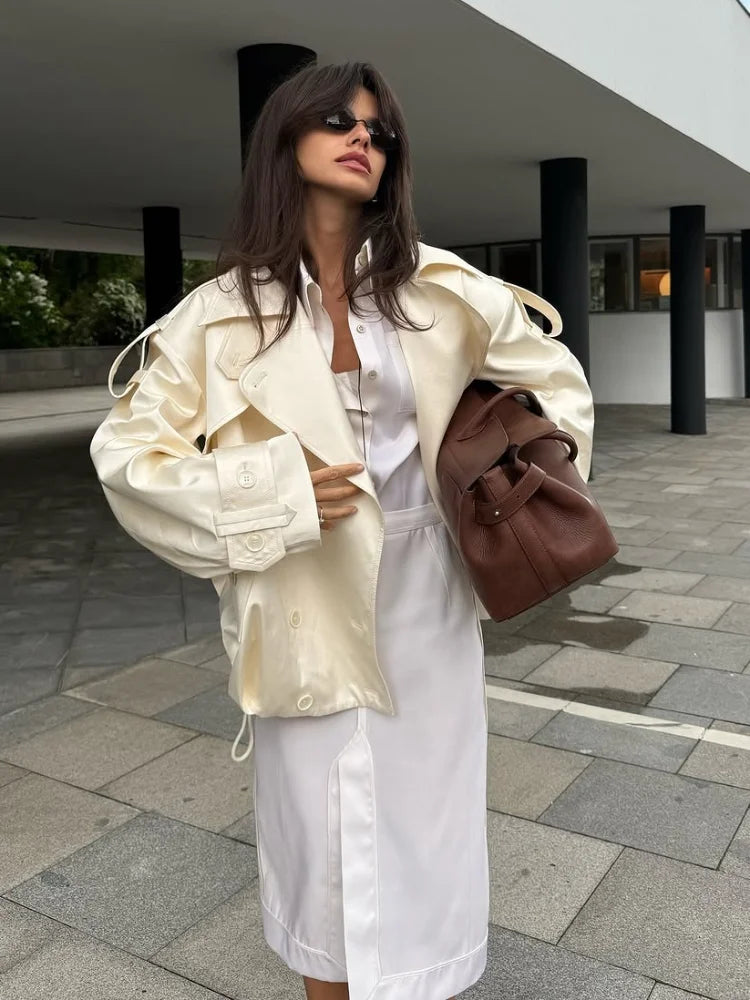 Trench Court Femme – Double Boutonnage & Lacets - Vestico