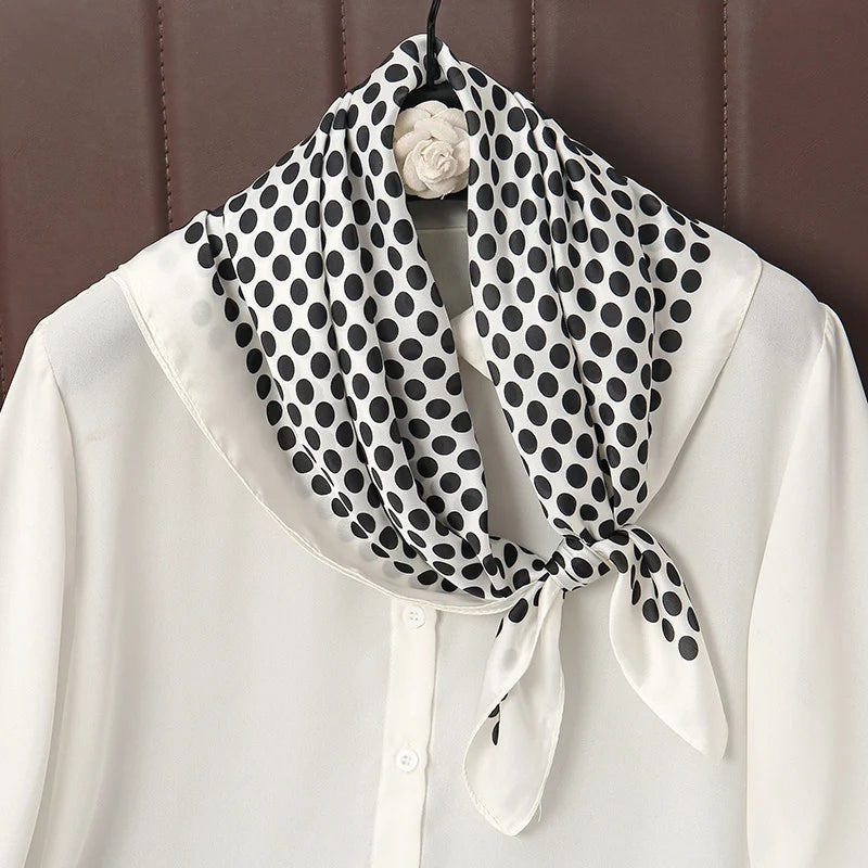 Foulard Carré Satiné Femme – Imprimé Floral, Élégant & Multifonction - Vestico