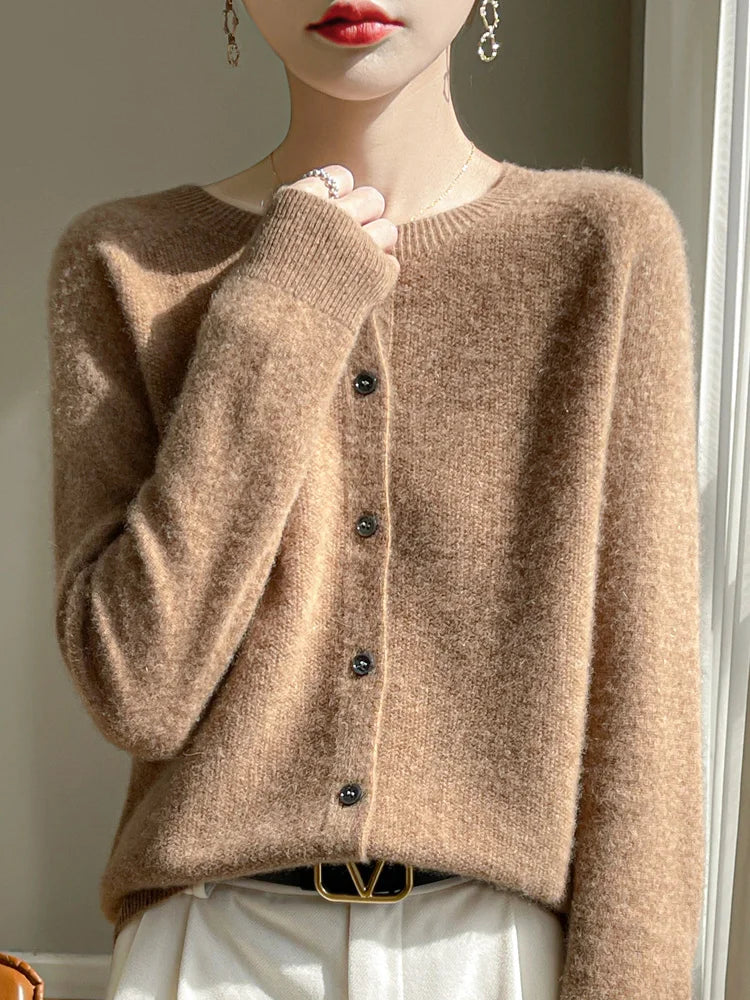 Cardigan Femme 100 % Laine Mérinos – Col Rond, Boutonné & Doux - Vestico