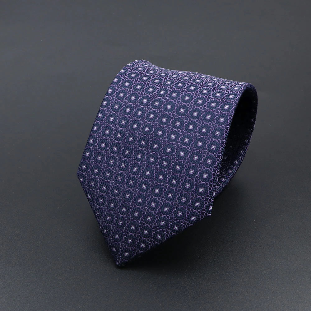 Cravate Homme Imprimée – Motifs Chiens, Rayures & Style Élégant