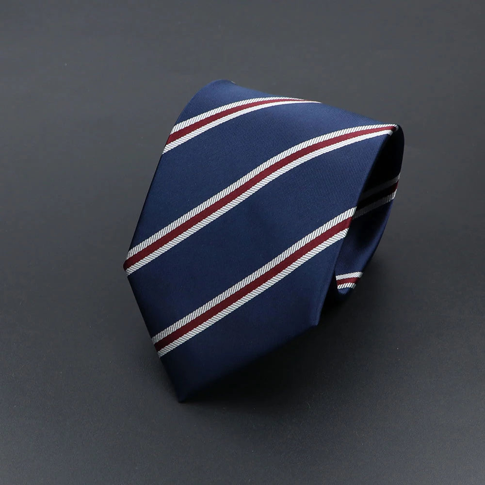 Cravate Homme Imprimée – Motifs Chiens, Rayures & Style Élégant