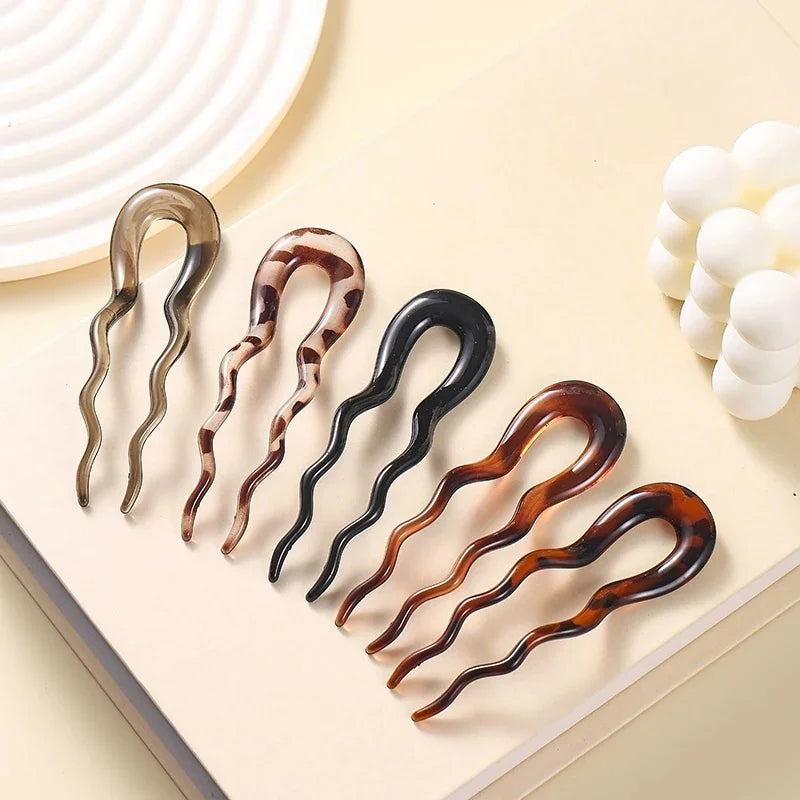Pic à Cheveux en U Effet Écaille – Barrette Géométrique Élégante
