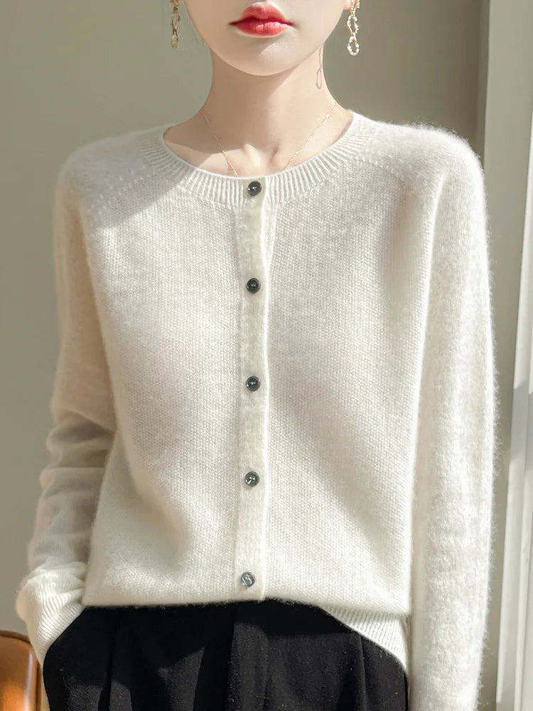 Cardigan Femme 100 % Laine Mérinos – Col Rond, Boutonné & Doux - Vestico