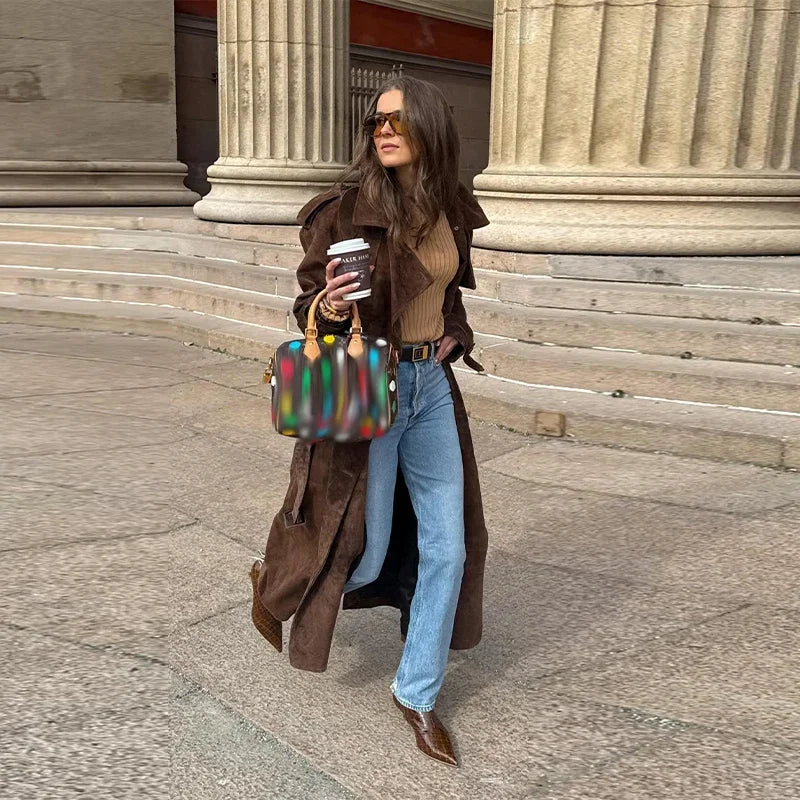 Manteau Long Suédine Vintage à Ceinture – Double Boutonnage & Col Classique - Vestico