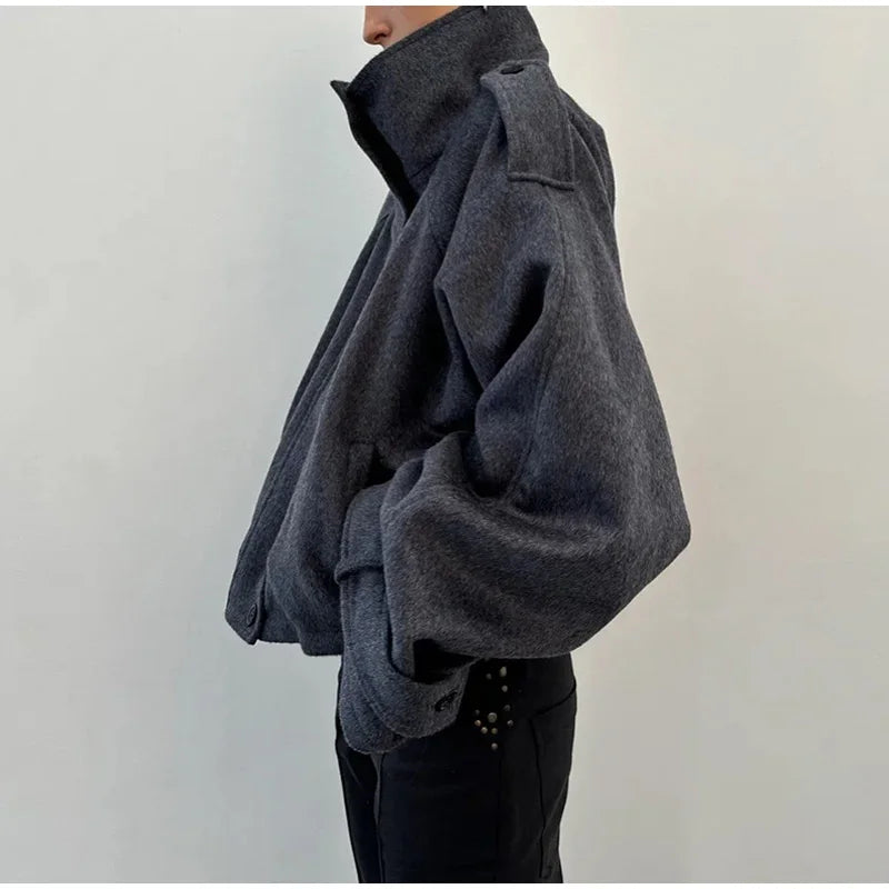 Manteau Court Femme Chic – Col Montant, Fermeture Zippée et Poches - Vestico