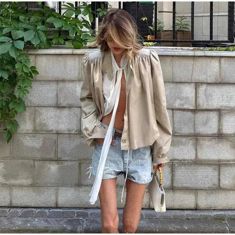 Trench Court Femme – Style Streetwear 2025 - Vestico