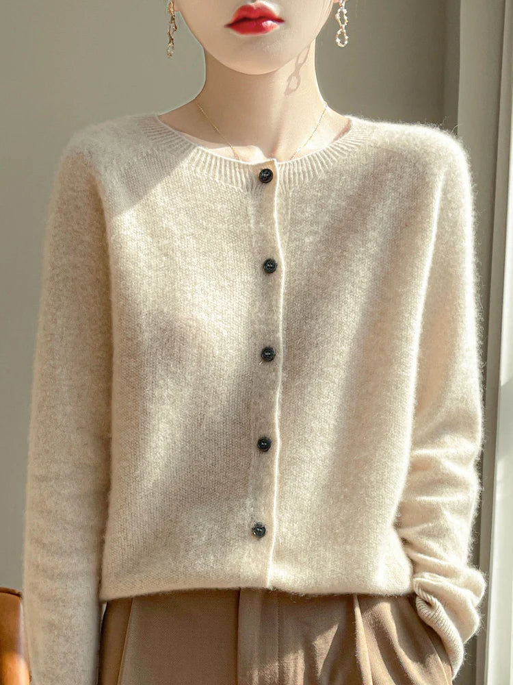 Cardigan Femme 100 % Laine Mérinos – Col Rond, Boutonné & Doux - Vestico