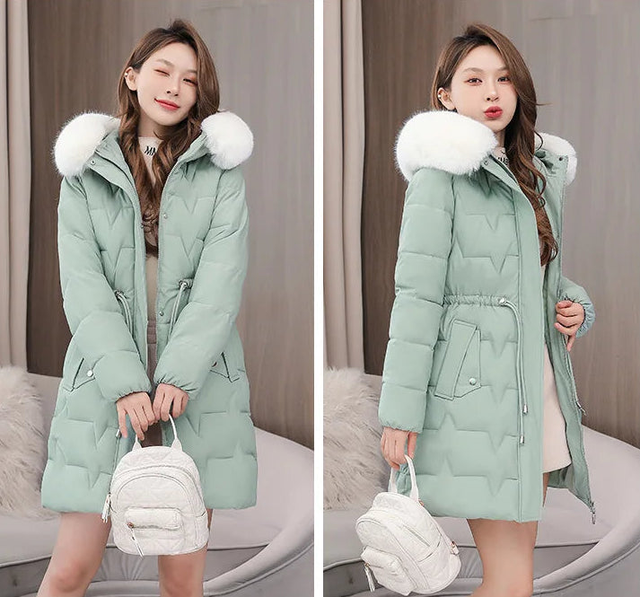 Parka Oversize à Capuche et Col en Fausse Fourrure – Élégance Décontractée d’Hiver